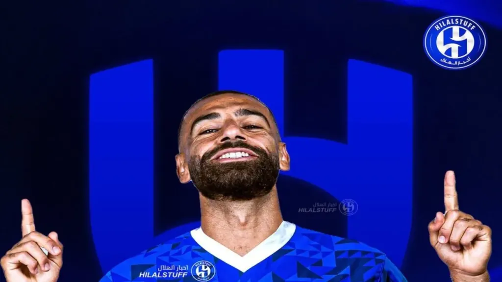 محمد صلاح بقميص الهلال في الاعلام السعودي