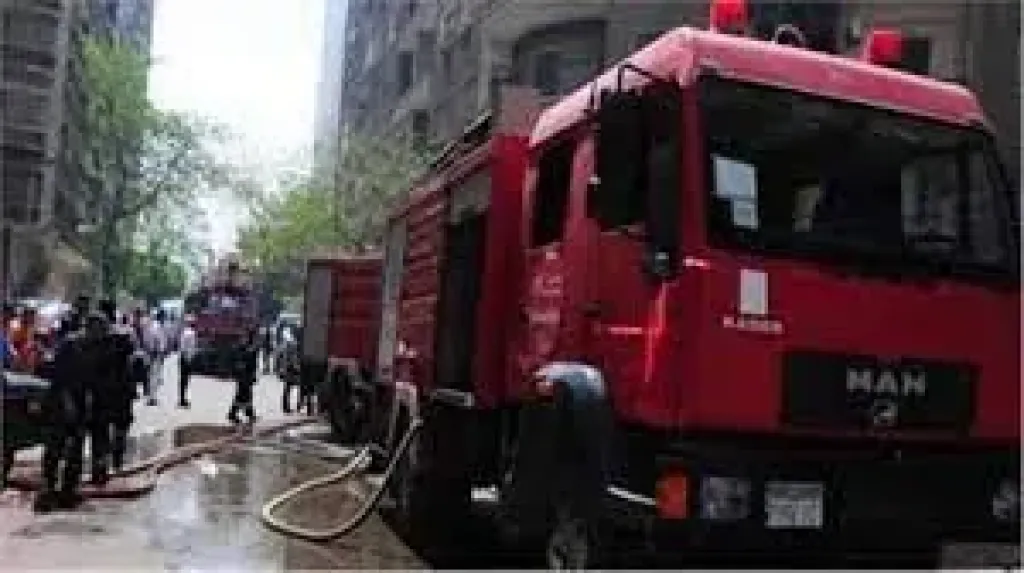 حريق في خط غاز بمدينة 6 أكتوبر يودي بحياة 3 أشخاص ويصيب 13 آخرين. فيديو الحريق