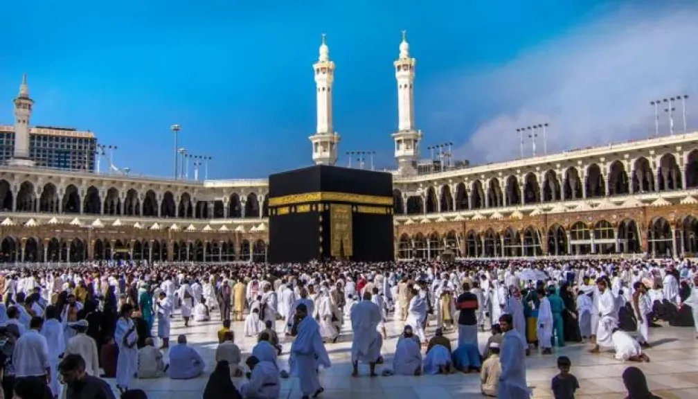 غرامات تصل إلى 100 ألف ريال ومصادرة المركبات.. الداخلية السعودية تشدد على ضوابط دخول مكة خلال موسم الحج 1446هـ