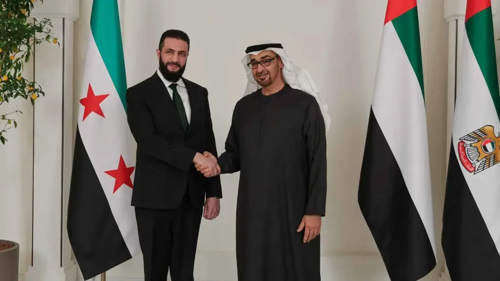 الشرع يعترف: نخوض مفاوضات غير مباشرة مع إسرائيل عبر وسطاء إماراتيين لتهدئة الأوضاع