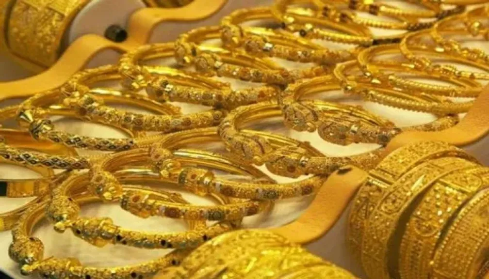 تراجع أسعار الذهب في محلات الصاغة اليوم رغم الصعود العالمي
