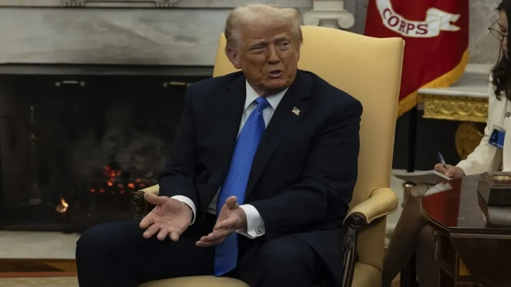 ترامب يدعو إلى إخلاء طهران فورًا ويحذر: إيران لا يجب أن تمتلك سلاحًا نوويًا تحت أي ظرف