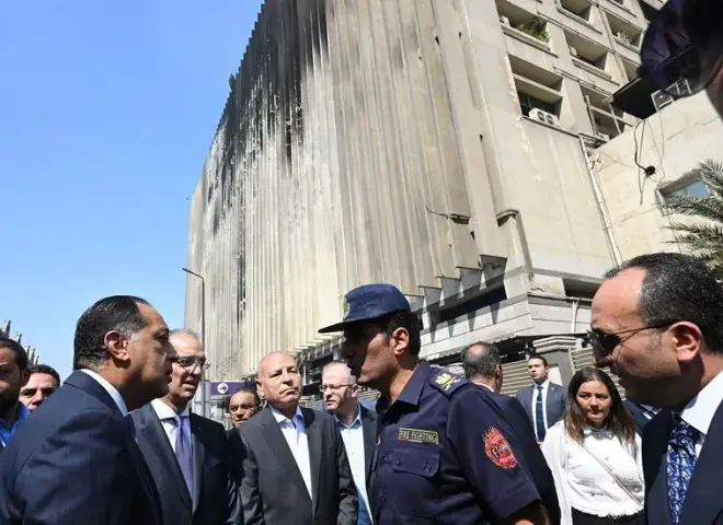 مدبولي يرد على شائعات بيع ”سنترال رمسيس” بعد الحريق: ”منطق غير مقبول!”