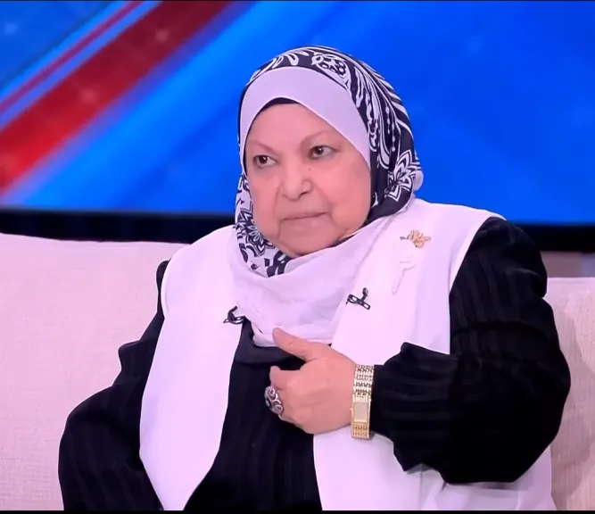 ” فتاوي كارتية شرب الحشيش حلال”.. فتوى تغيب العقل تثير جدلًا واسعًا في الشارع المصري