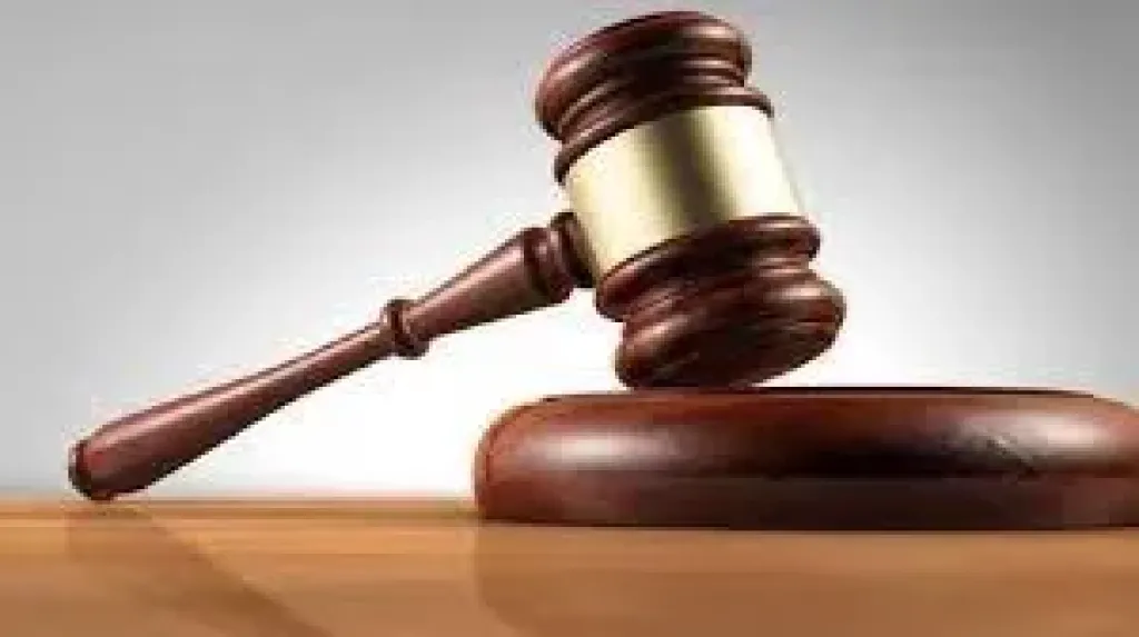 العقوبة القصوى لمتهمي استعراض القوة وحيازة أسلحة في مركز المنشأة بسوهاج