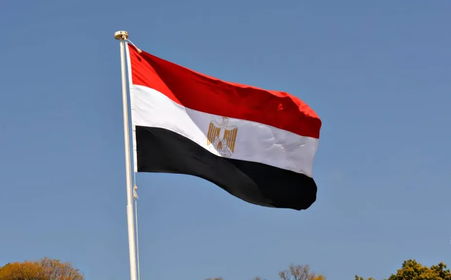 بيان مصري حاد ضد إسرائيل: عدوان عسكري يفاقم الكارثة الإنسانية في غزة وتجاهل لجهود الوساطة