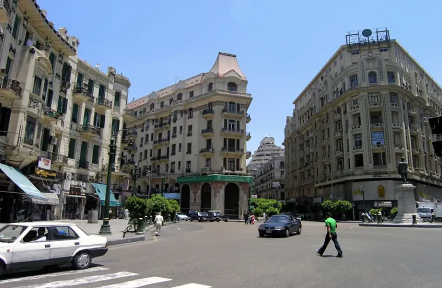الإيجار القديم.. أزمة عقود طويلة في مصر تنتهي بقانون جديد ومشاهير طالهم القانون في عقارات فاخرة