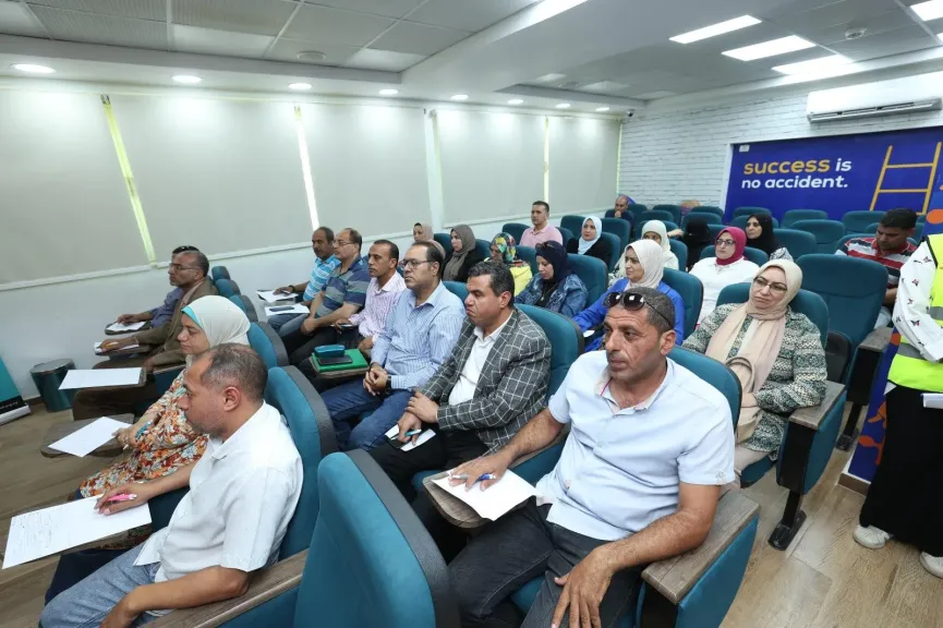 محافظ كفر الشيخ يتابع