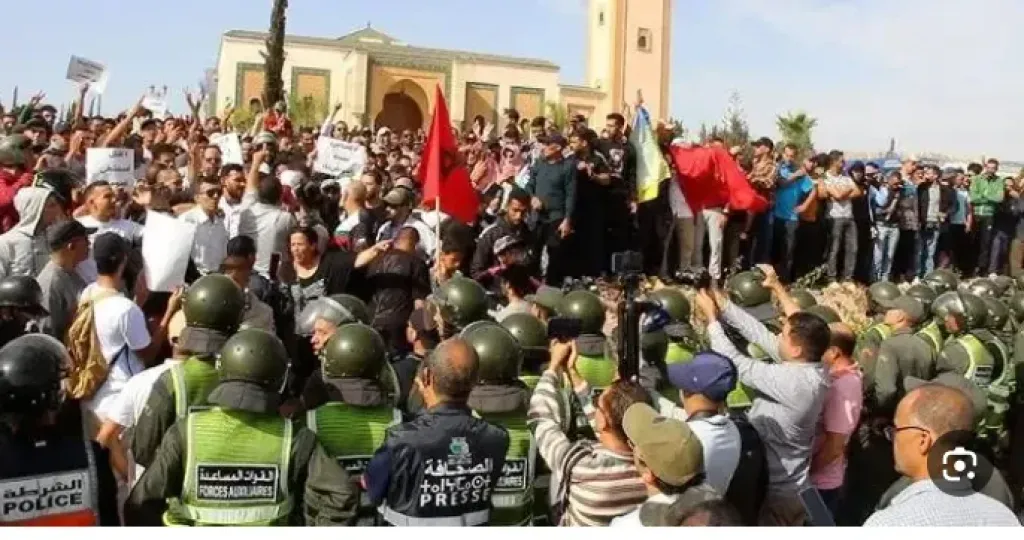الأمن المغربي يواجه تظاهرات المغرب