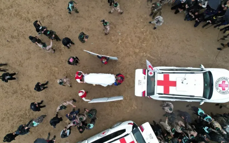 فضيحة تسليم جثة بالخطأ.. الجيش الإسرائيلي يكشف عن مفاجأة في صفقة تبادل الجثامين مع حماس