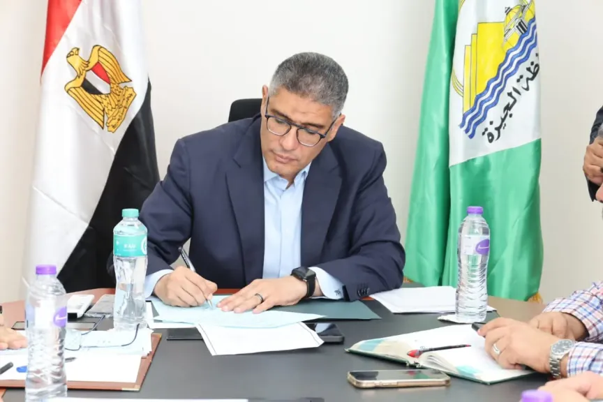 محافظ الجيزة يعتمد التعريفة الجديدة لسيارات السرفيس والنقل الجماعي الداخلية والخارجية