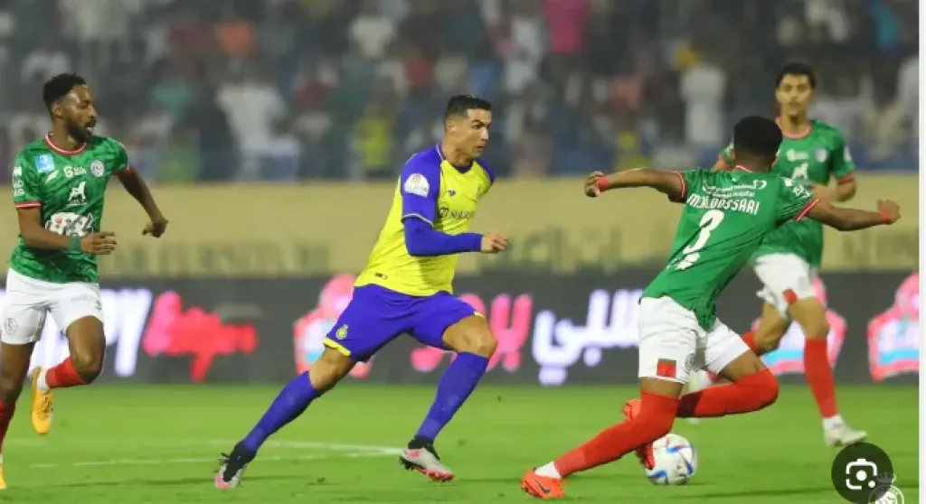تعرف على القنوات الناقلة لمباراة النصر والفتح في الدوري السعودي 2025-2026
