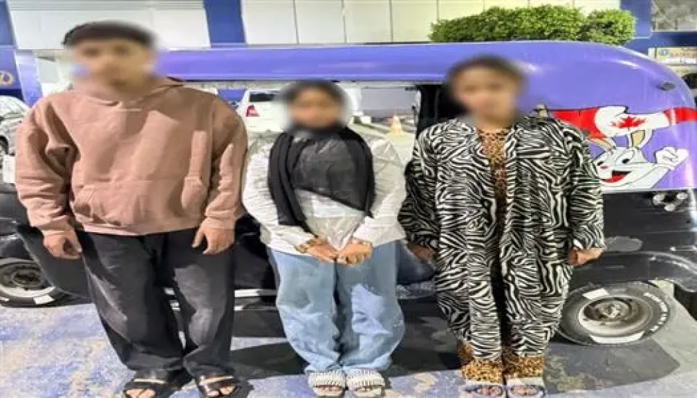 فضيحة ”توك توك” تثير الجدل في الشارع المصري.. ضبط شاب وفتاتين بعد نشر فيديو خادش للحياء على مواقع التواصل