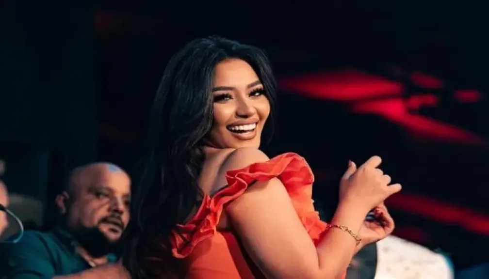 رحمة محسن تخرج عن صمتها بعد أزمة الفيديو المسرب وتكشف تفاصيل عودتها... رحمة محسن تخرج عن صمتها بعد أزمة الفيديو المسرب وتكشف تفاصيل عودتها الفنية في مسلسل “علي كلاي”