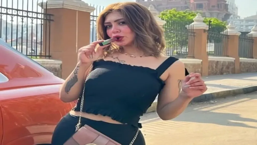 هدير عبدالرازق صاحبة اشهر الفديوهات الاباحية تساند رحمة محسن بعد فضيحة الفديو... هدير عبدالرازق صاحبة اشهر الفديوهات الاباحية تساند رحمة محسن بعد فضيحة الفديو المسرب لها..يلا قولوا إنها هي اللي نشرت لنفسها