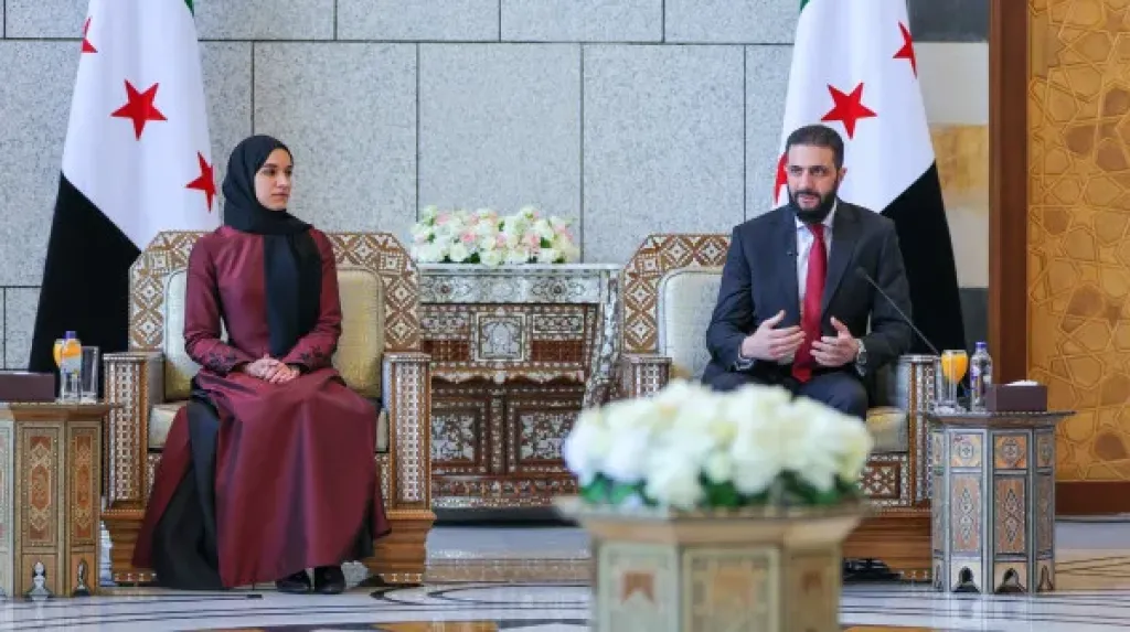 نهب سوريا.. الجهاديون يتخلون عن شعاراتهم ويعيشون الرفاهية تحت حكم أحمد الشرع نهب سوريا.. الجهاديون يتخلون عن شعاراتهم ويعيشون الرفاهية تحت حكم أحمد الشرع