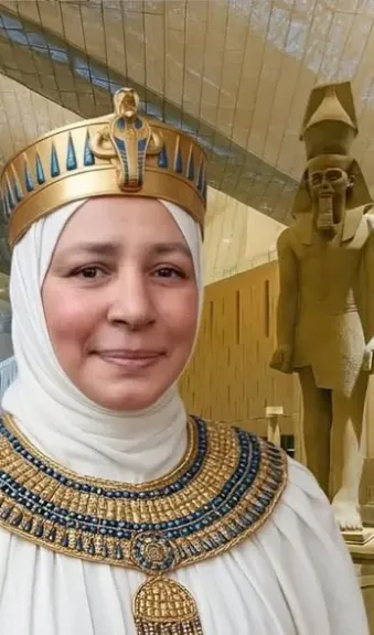 فنانين وصحفيين مصريين يحتفلون بافتتاح المتحف المصري الكبير بملابس الفراعنة عبر الذكاء... فنانين وصحفيين مصريين يحتفلون بافتتاح المتحف المصري الكبير بملابس الفراعنة عبر الذكاء الاصطناعي