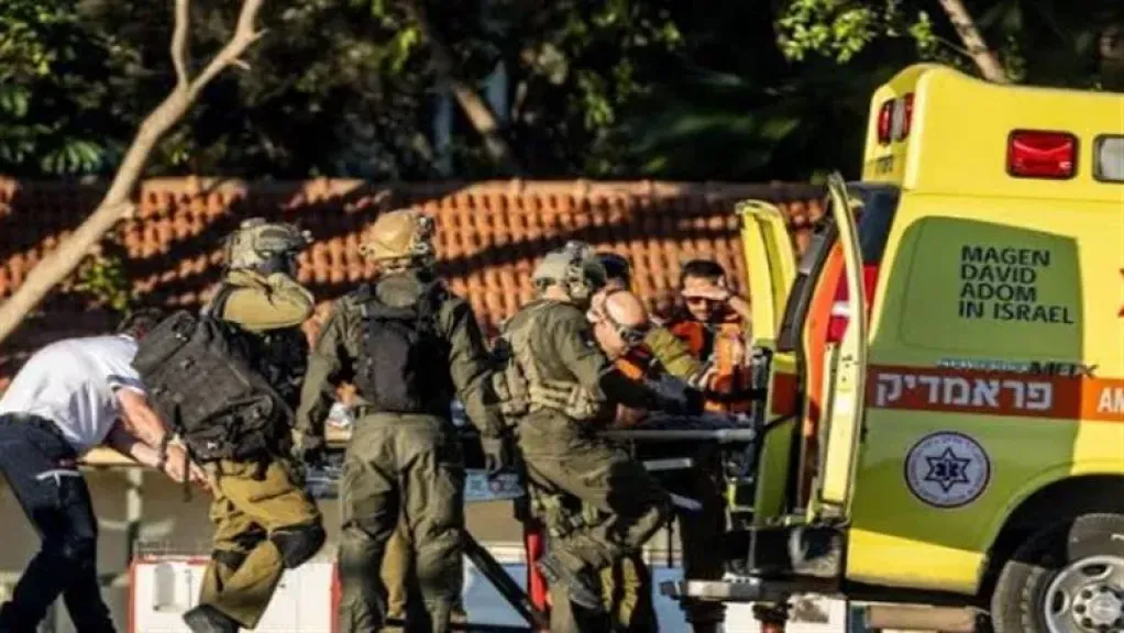 جندي إسرائيلي يشعل النار في نفسه أمام منزل مسؤول بوزارة الدفاع.. صدمة... جندي إسرائيلي يشعل النار في نفسه أمام منزل مسؤول بوزارة الدفاع.. صدمة تهز إسرائيل واتهامات للحكومة بالإهمال