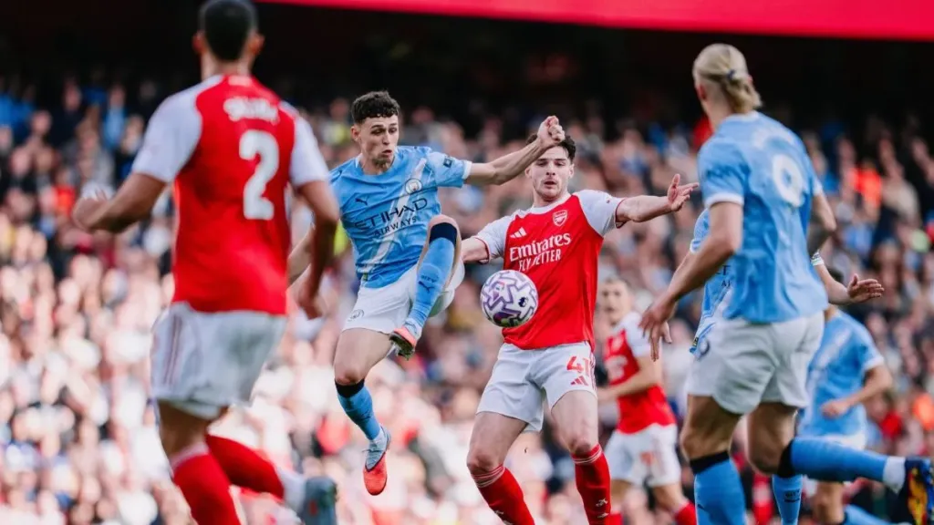 مانشستر سيتي يستعيد نغمة الانتصارات بثلاثية في شباك بورنموث ويعود لوصافة الدوري الإنجليزي