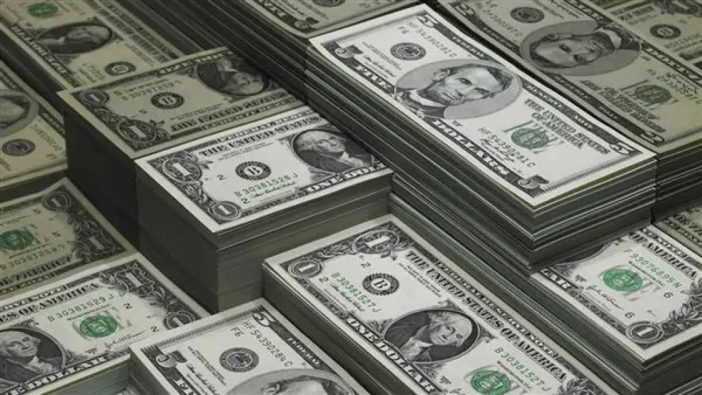 بكام النهارده؟.. الدولار يفاجئ الجميع بتحرك جديد في البنوك المصرية