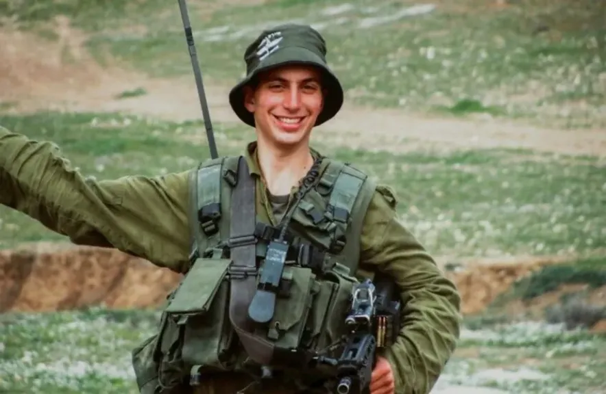 كتائب القسام تعلن تسليم رفات الجندي الإسرائيلي هدار غولدين بعد 11 عامًا من فقدانه في رفح.. قصة جندي أشعل الحرب وأصبح رمزًا للغموض بين غزة وتل أبيب