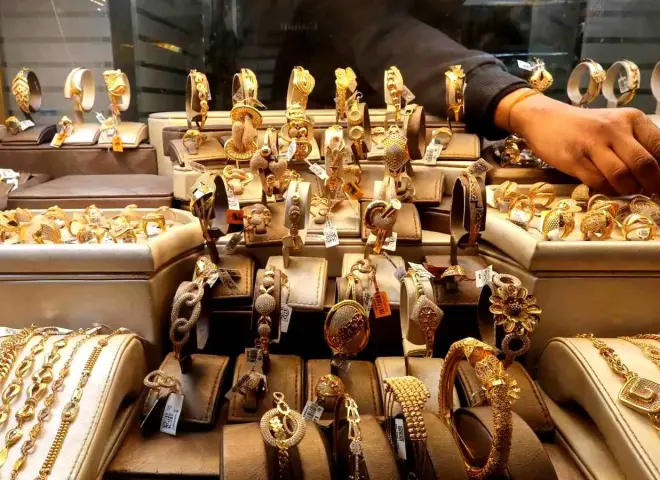 أسعار الذهب في مصر والعالم بنهاية تعاملات الإثنين 18 نوفمبر 2025.. تراجع عالمي وتذبذب محلي