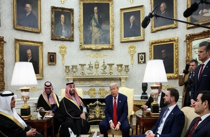 اتفاقية دفاع أم شراء للوهم؟.. قراءة نقدية لاتفاق ”ترامب – بن سلمان” في ظل صراع العمالقة وتحوّل الشرق الأوسط