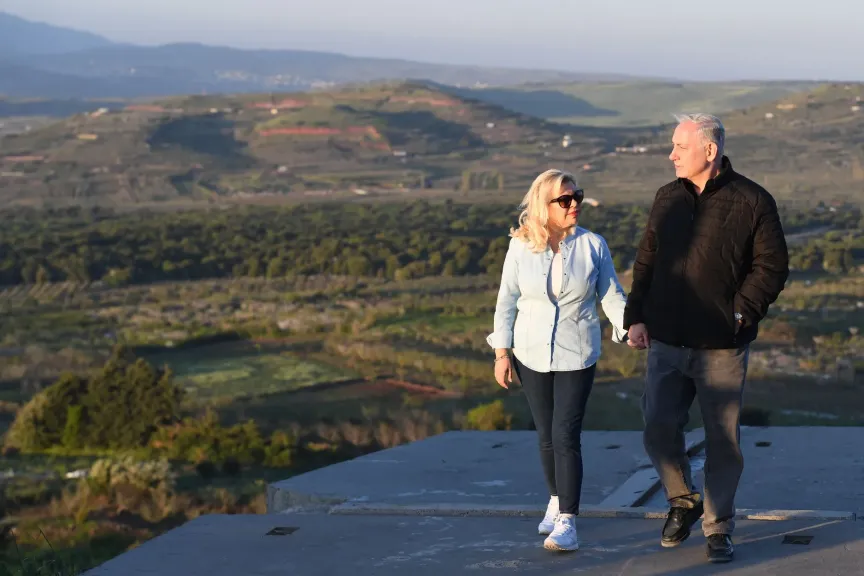 زيارة نتنياهو للجولان تشعل غضبًا إيرانيًا… وردّ سوري ناعم يثير التساؤلات: رسالة موجهة للداخل والخارج