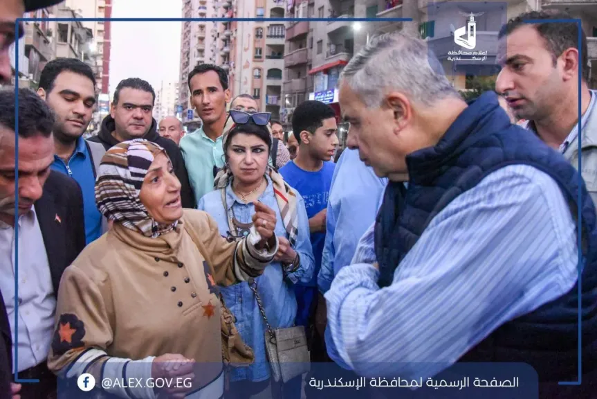 محافظ الإسكندرية يتابع ميدانيًا أعمال الانضباط ورفع الإشغالات بالفلكي والسيوف.. حملات موسعة وضبط عشرات المخالفات