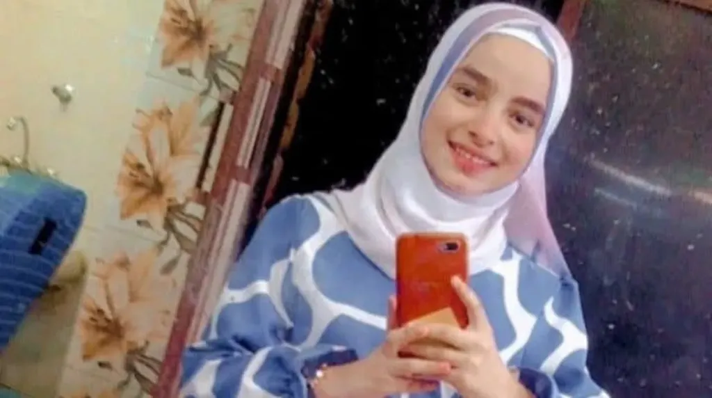 سائق متهور يسحل فتاتين 30 مترًا في البدرشين.. وفاة واحدة وإصابة أخرى