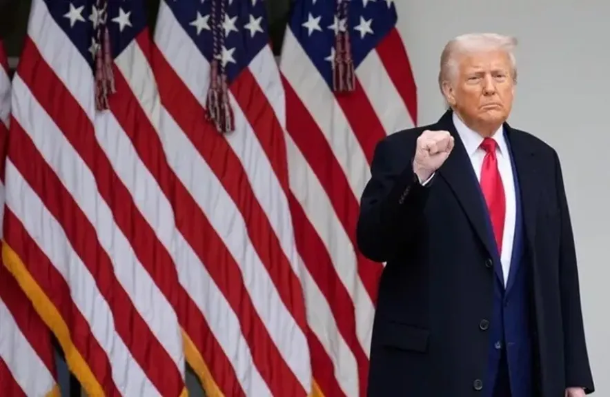 تصعيد جديد من ترامب.. إعلان وقف الهجرة من “دول العالم الثالث” بعد حادث إطلاق النار قرب البيت الأبيض