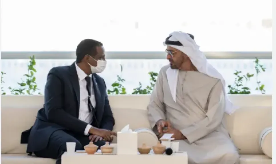 إعلام بوجهين.. كيف يهاجم قاعدة روسية بينما يحتضن قواعد أمريكية على أراضيه؟