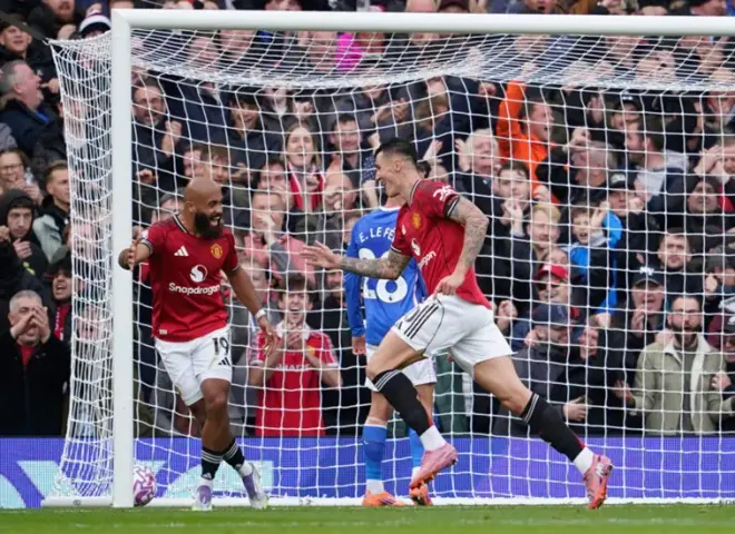 مباريات اليوم الخميس 4 ديسمبر 2025.. مواجهات قوية في كأس العرب والبريميرليغ والقنوات الناقلة