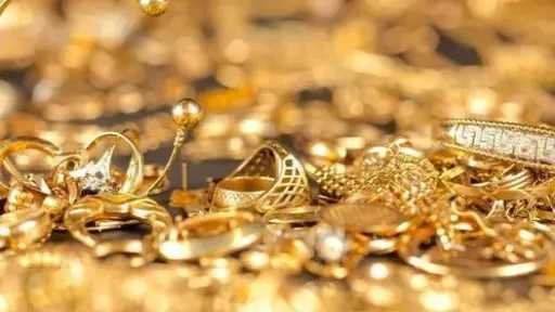 مفاجأة جديدة تهز أسواق الذهب!.. سعر جرام عيار 21 اليوم الجمعة 5 ديسمبر 2025