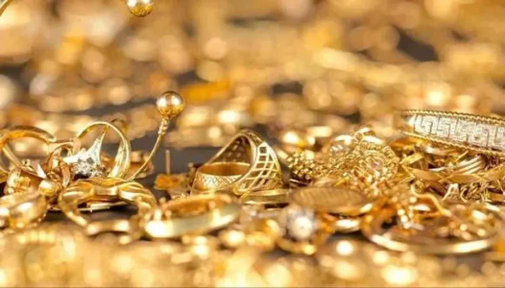 المعدن الأصفر يتحرك من جديد… تطورات درامية في أسعار الذهب بمصر