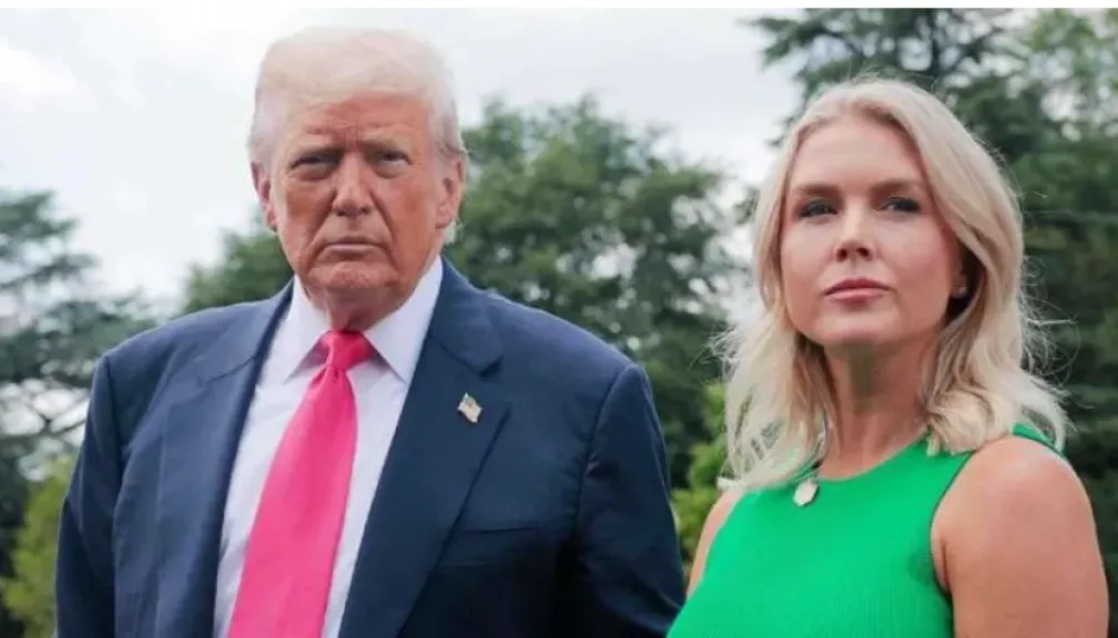 ترامب يشعل عاصفة سياسية جديدة بمدح ”لافت ومبالغ” لمتحدثة البيت الأبيض خلال تجمع انتخابي في بنسلفانيا