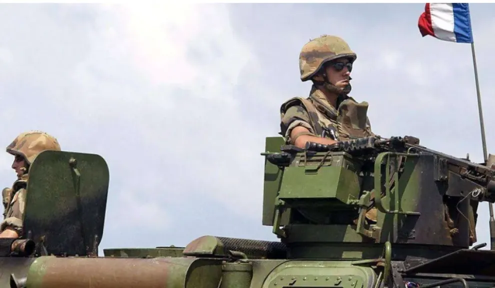 فرنسا شاركت في إحباط محاولة الانقلاب في بنين.. تفاصيل تدخل القوات الخاصة والمعركة التي قادها الحرس الجمهوري