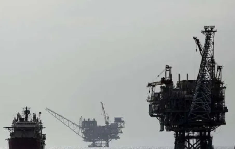 صفقة غاز عربية جديدة لمصر.. قراءة سياسية في مشهد إقليمي مضطرب ومحاولات الضغط على القاهرة عبر بوابة الطاقة