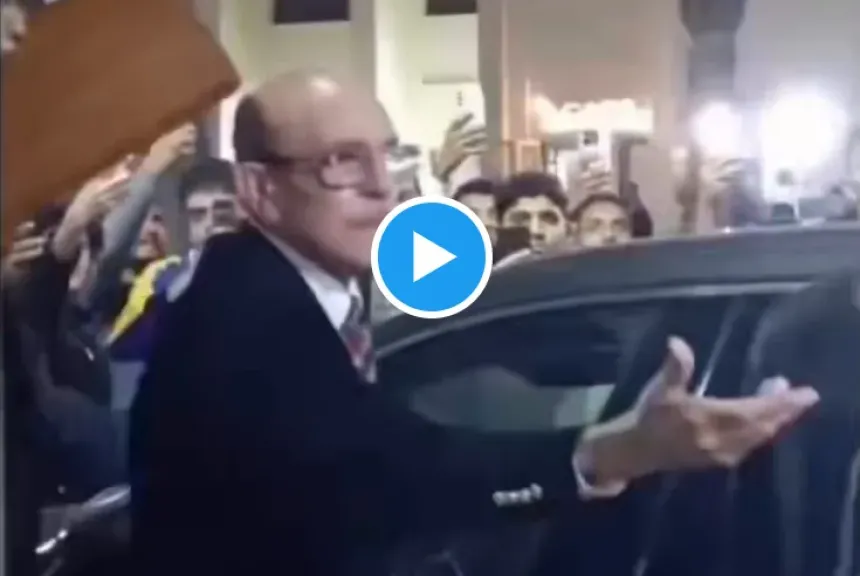 فيديو محمد صبحي مع سائقه يشعل مواقع التواصل.. غضب وانتقادات