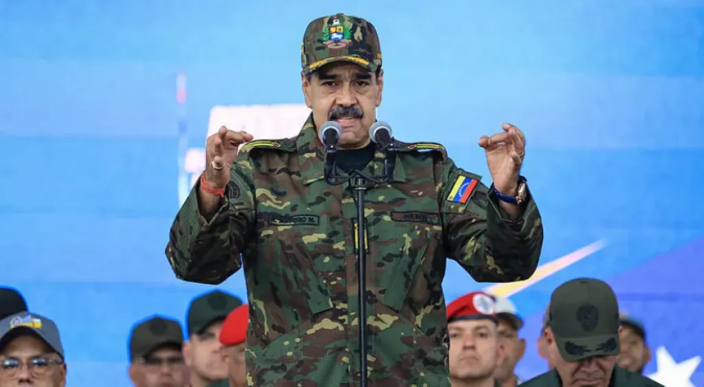 مادورو يتوعّد واشنطن: ”جاهزون لكسر أنياب الإمبراطورية الأمريكية الشمالية” بعد احتجاز ناقلة نفط قرب السواحل الفنزويلية