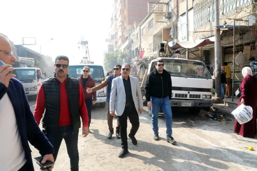 حملة مكبرة تُعيد الانضباط لشوارع الزقازيق.. محافظ الشرقية يقود إزالة الإشغالات بميدان ونفق عرابي والقصر الأبيض وحلقة السمك