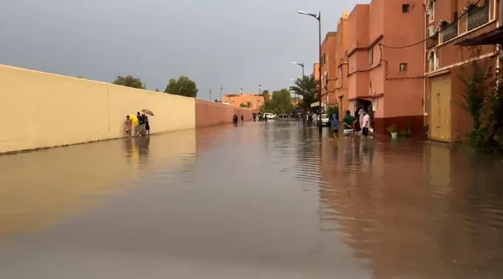 «كارثة غير مسبوقة» في المغرب.. فيضانات آسفي تحصد 37 ضحية وتفتح ملف التغير المناخي والبنية التحتية