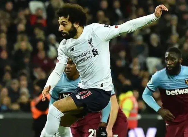 نادٍ سعودي يثير قلق جماهير ليفربول بسبب مستقبل محمد صلاح.. تحركات مفاجئة تهدد بقاء النجم المصري