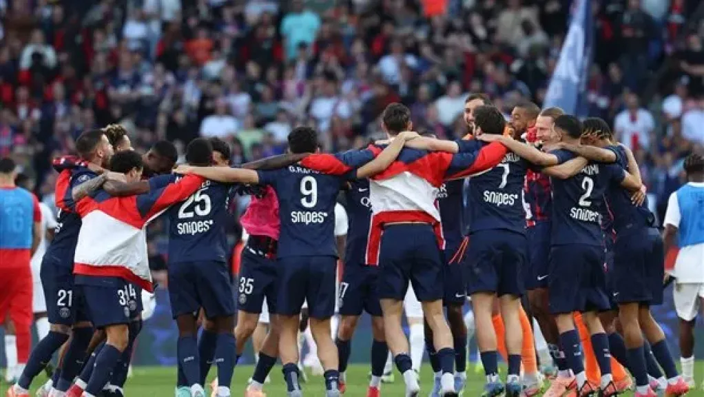 من هو معلق مباراة باريس سان جيرمان وفلامنجو في نهائي كأس إنتركونتيننتال 2025؟