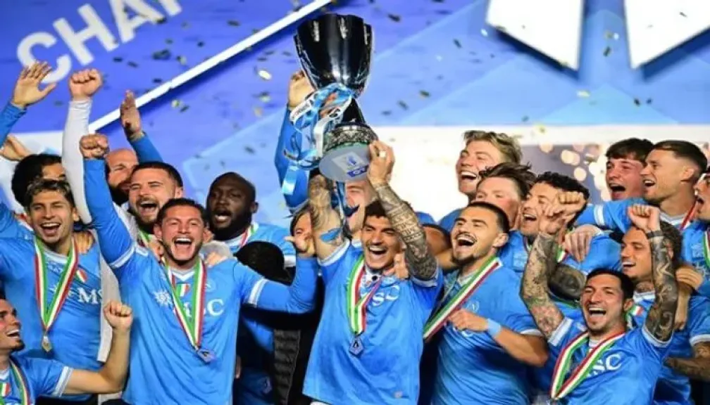 نابولي يتوج بكأس السوبر الإيطالي 2025 بعد الفوز على بولونيا بثنائية نظيفة