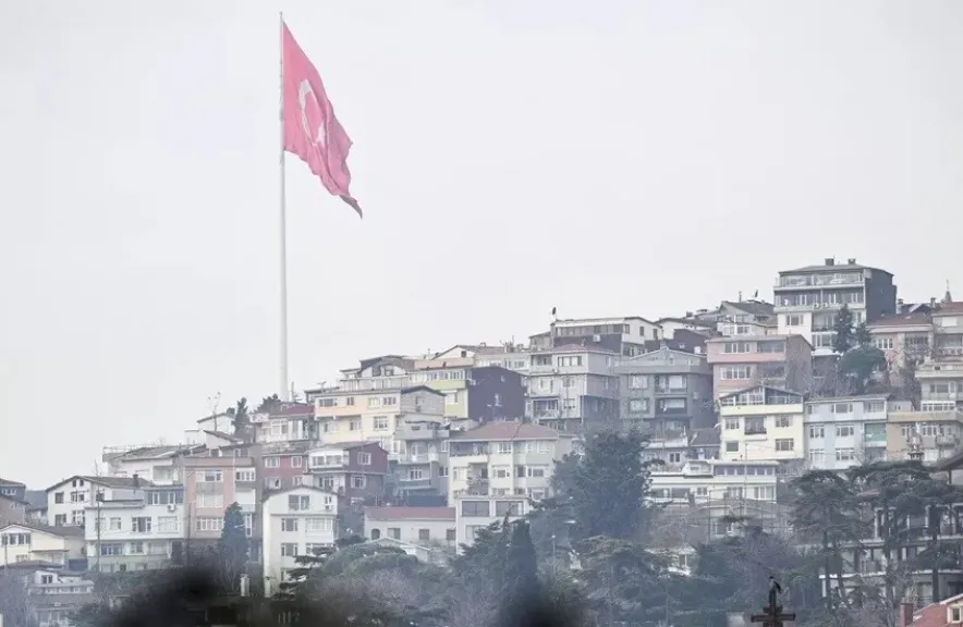 بالفيديو.. لحظة انفجار يُعتقد أنه ناجم عن سقوط طائرة تقل رئيس الأركان الليبي علي الاراضي التركية